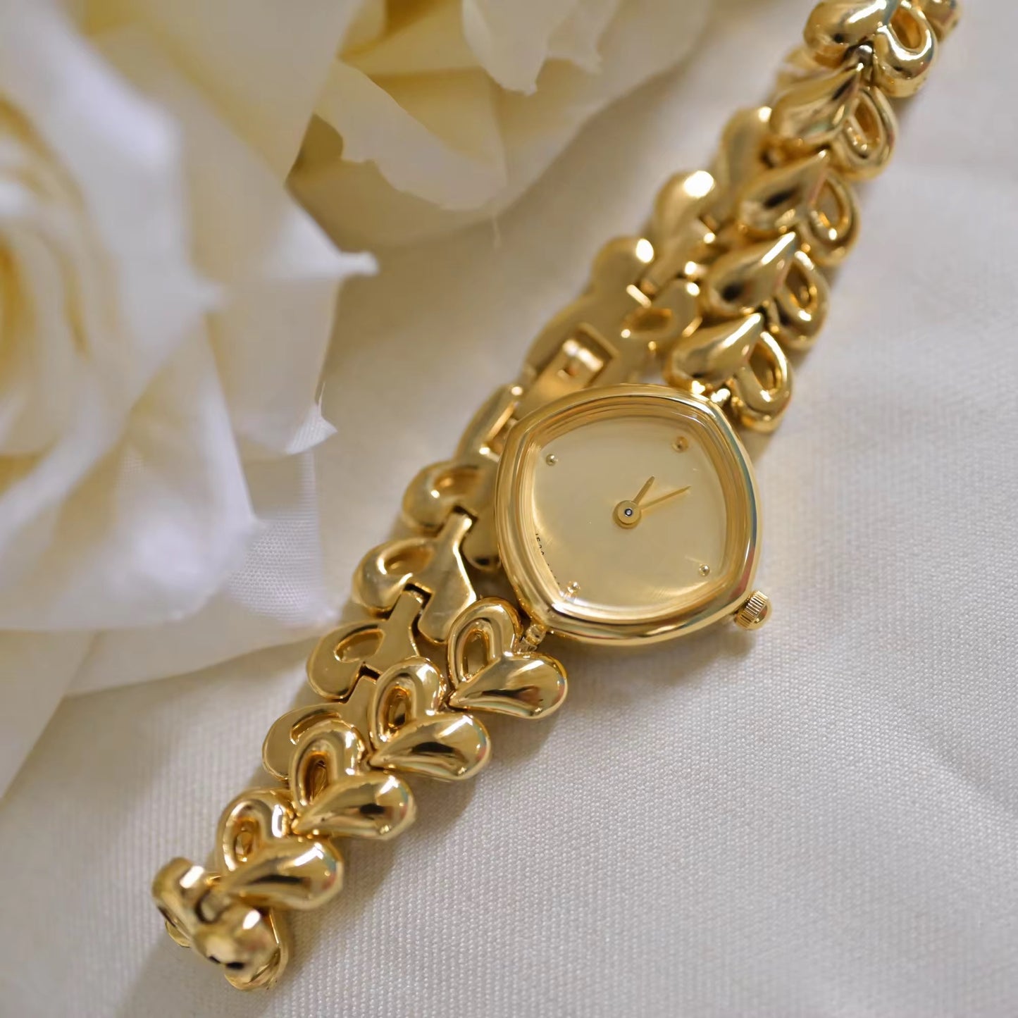 Ella Watch